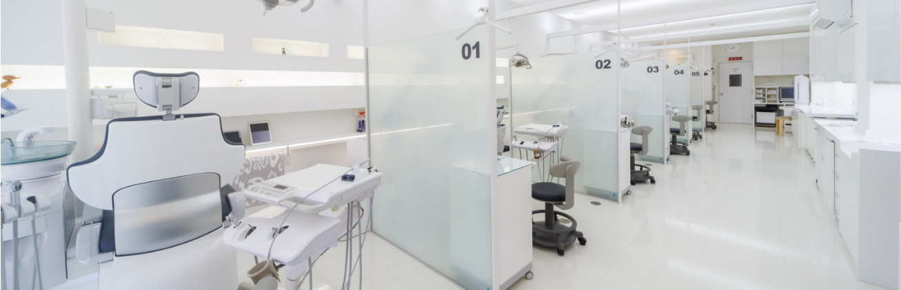 西鉄久留米駅から徒歩5分の歯医者・矯正歯科・インプラント「菊池歯科矯正歯科医院」|菊池歯科矯正歯科医院